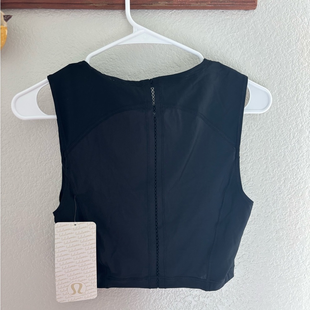 Lululemon Athletica Black Crop Top - Picture 2 of 4